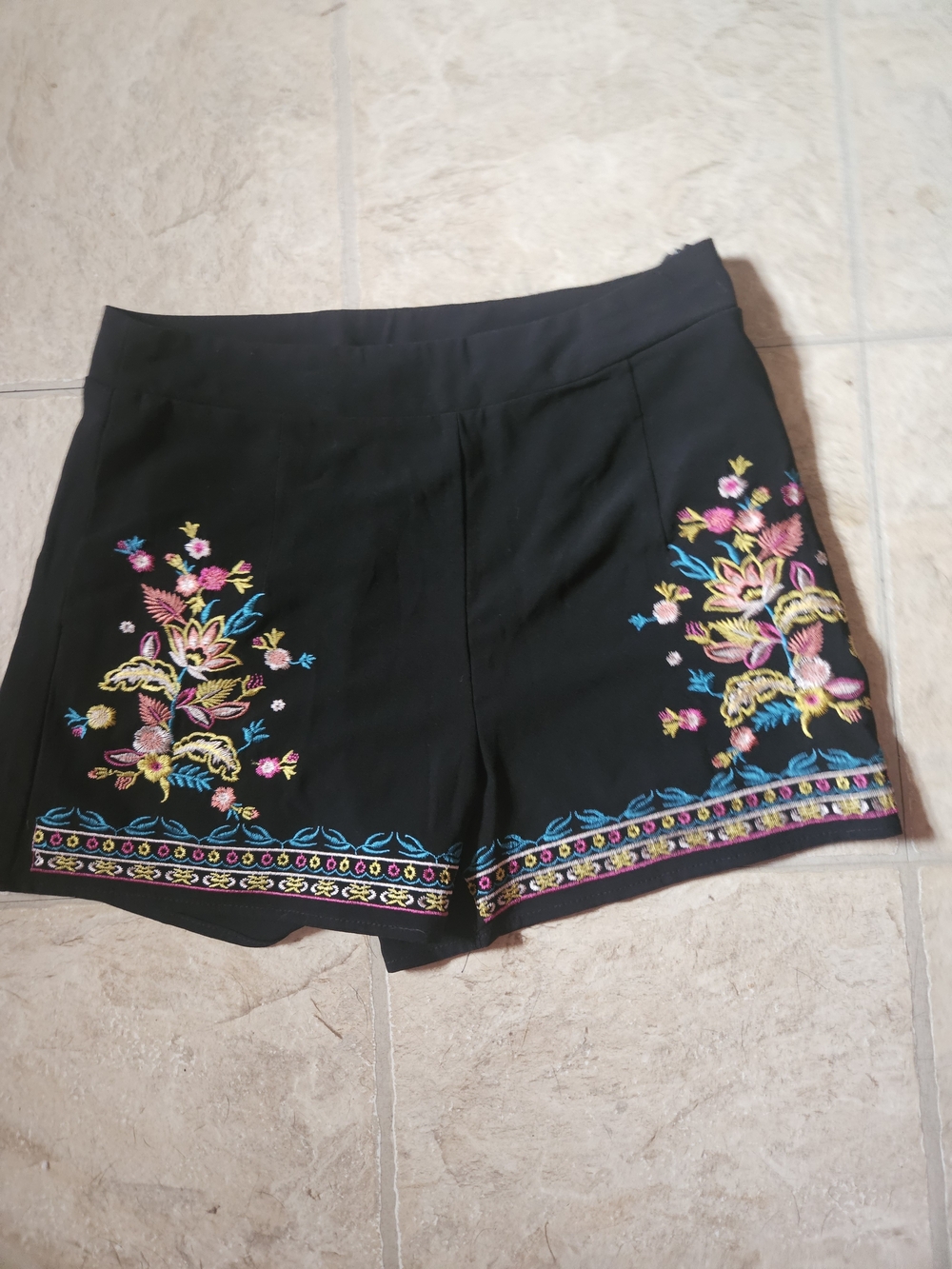 Black High-Waist Embroidered Floral Shorts
